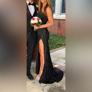 Sherri hill black with silver